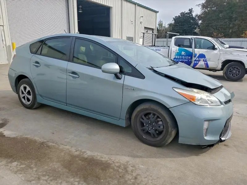 2015 TOYOTA PRIUS   