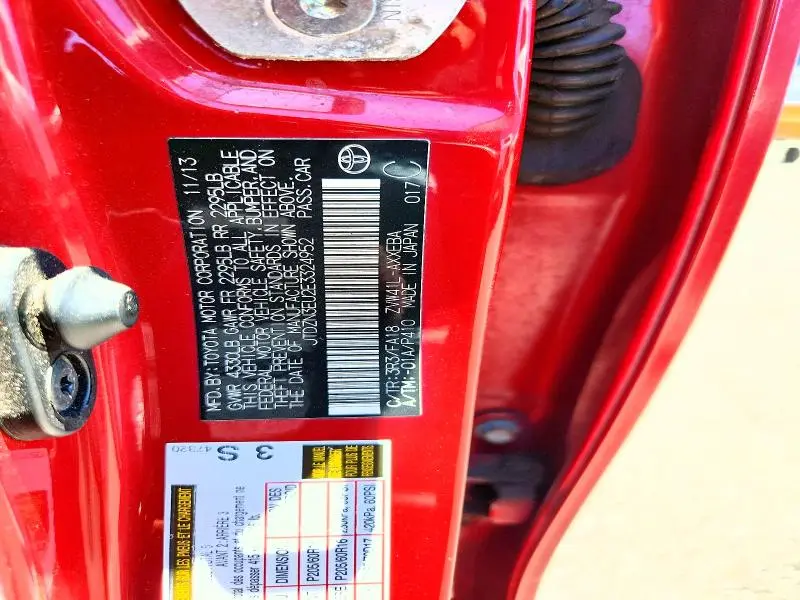 2014 TOYOTA PRIUS V TWO  