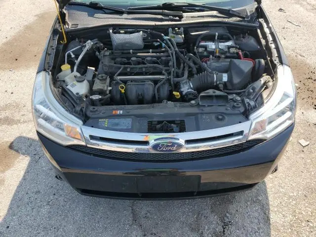 2010 FORD FOCUS SE  