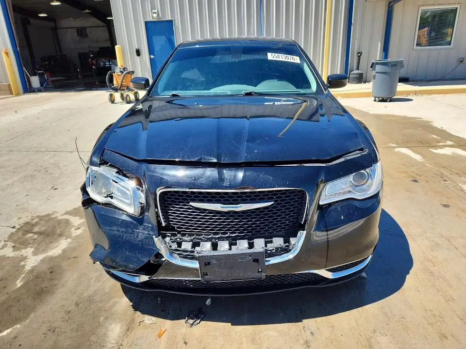 2015 CHRYSLER 300 LIMITED  
