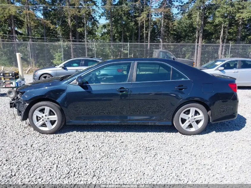 2014 TOYOTA CAMRY SE