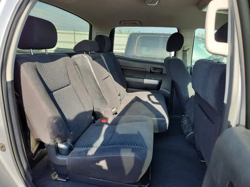 2011 TOYOTA TUNDRA CREWMAX SR5  