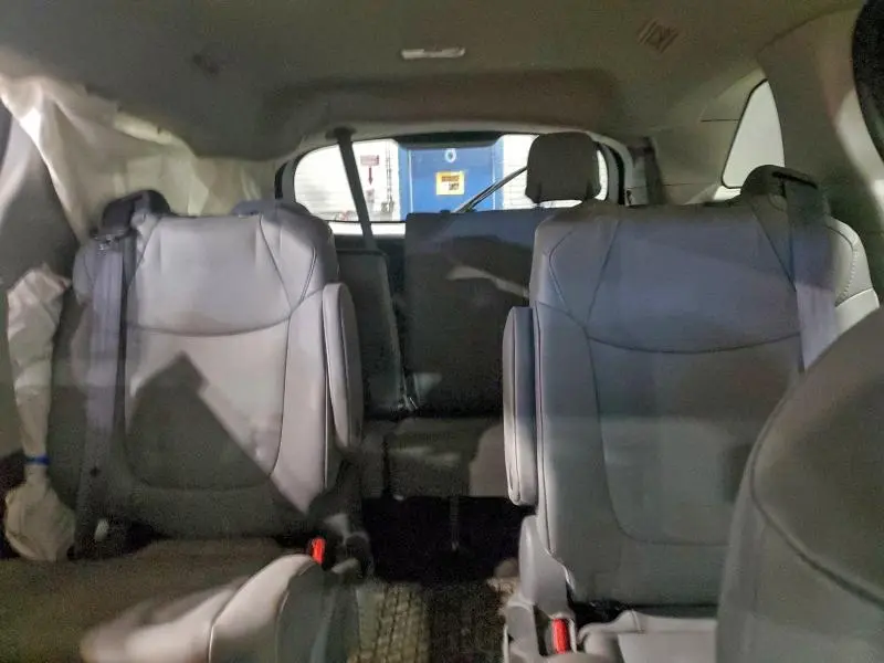 2021 TOYOTA SIENNA LE  