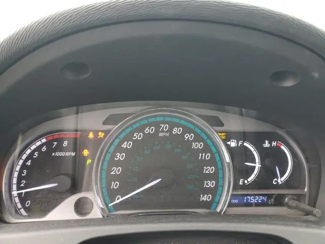 2013 TOYOTA VENZA LE  