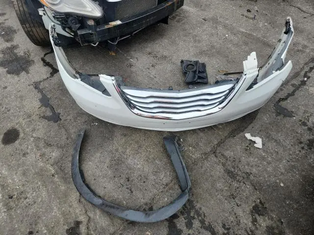 2013 CHRYSLER 200 LX  