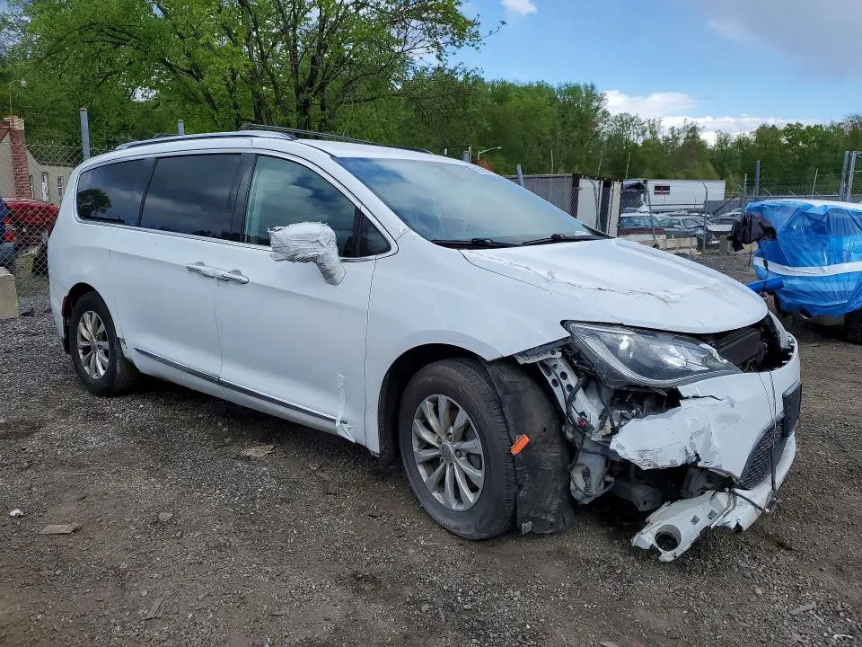 2019 CHRYSLER PACIFICA TOURING L  