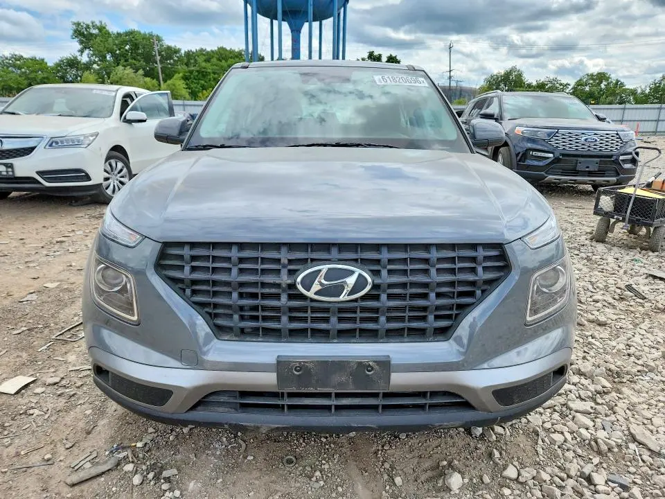 2022 HYUNDAI VENUE SE  
