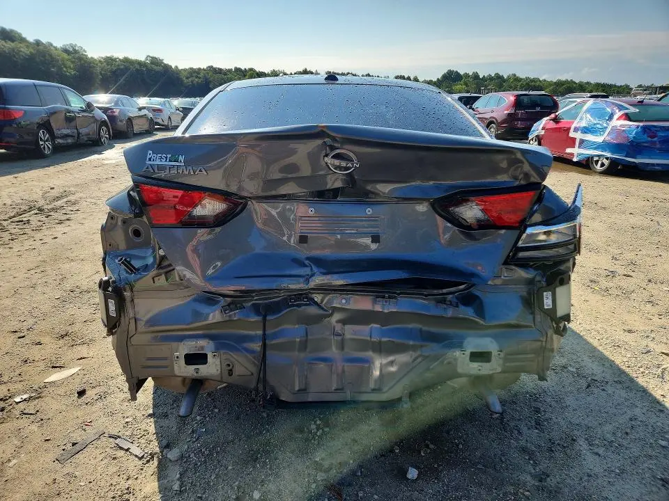 2025 NISSAN ALTIMA SV  