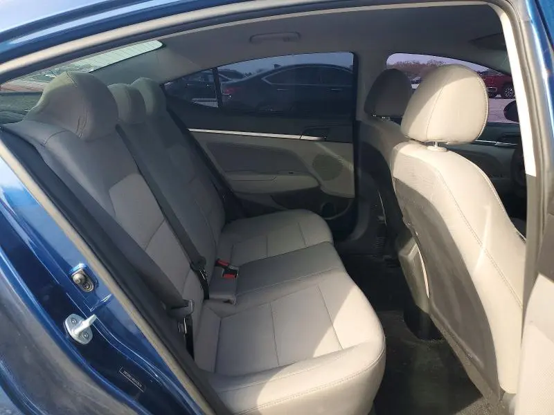 2019 HYUNDAI ELANTRA SEL  