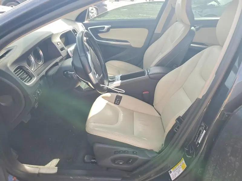 2013 VOLVO S60 T5  