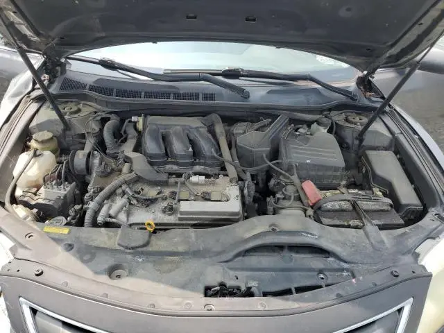 2010 TOYOTA CAMRY SE  