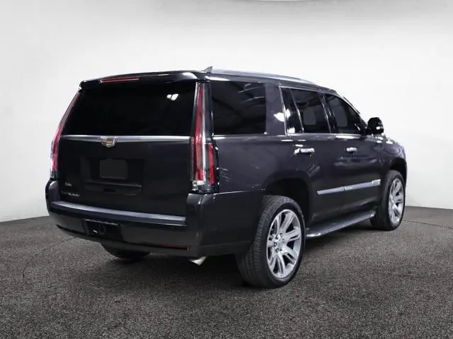 2017 CADILLAC ESCALADE LUXURY  