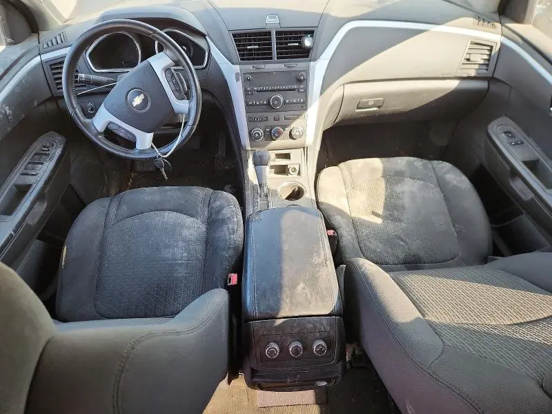 2010 CHEVROLET TRAVERSE LT  