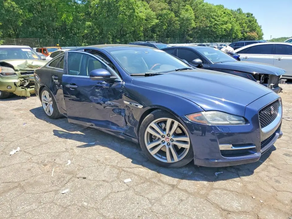 2017 JAGUAR XJ   