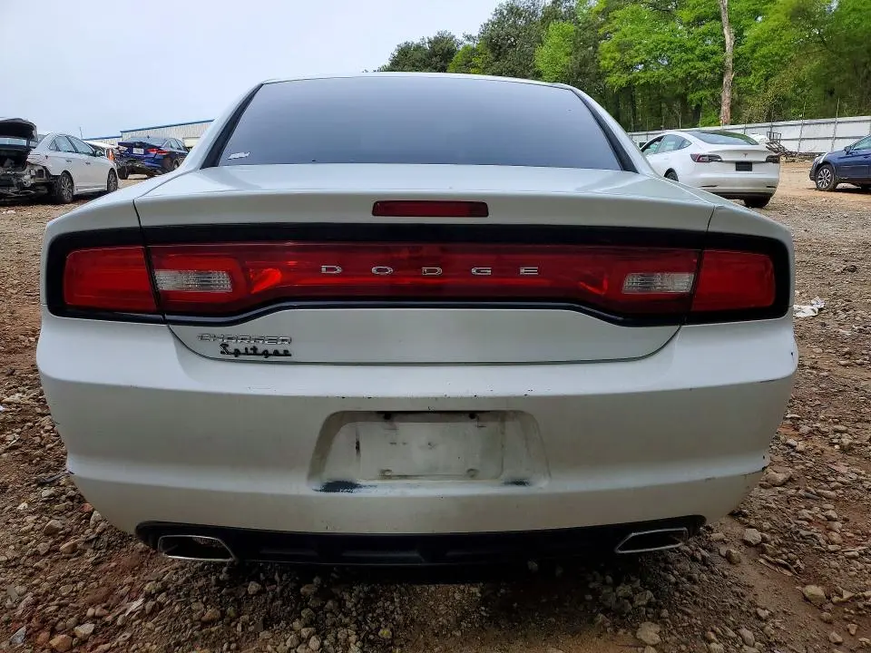 2012 DODGE CHARGER SE  