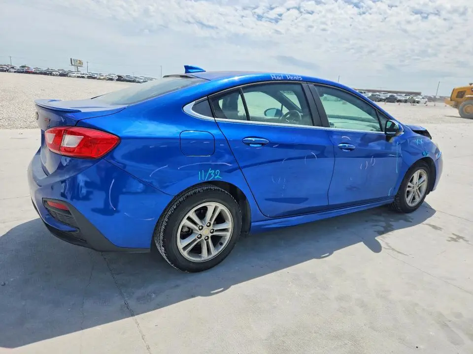 2018 CHEVROLET CRUZE LT  