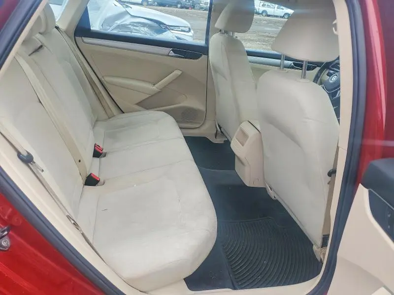 2017 VOLKSWAGEN PASSAT S  