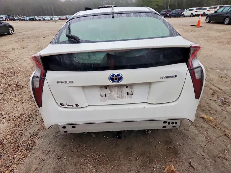 2017 TOYOTA PRIUS   
