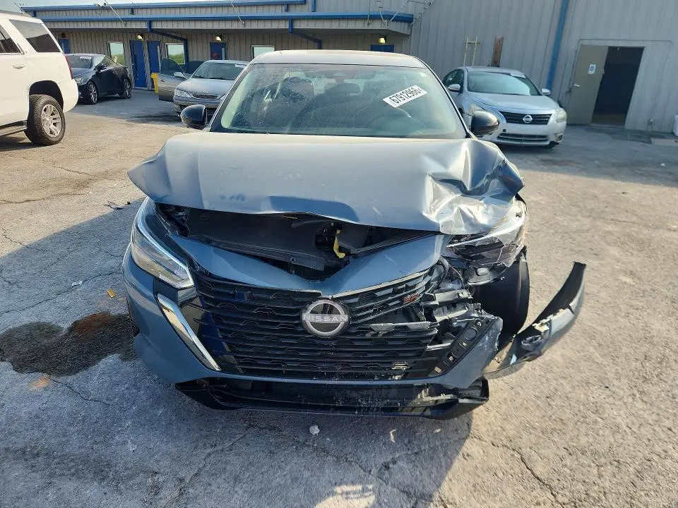 2024 NISSAN SENTRA SR  