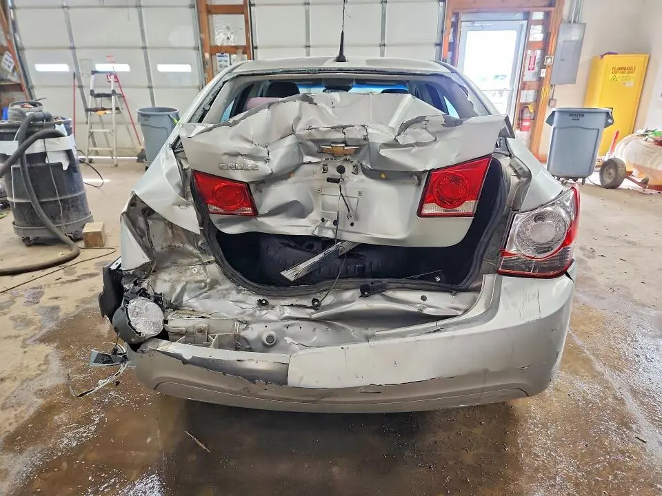2012 CHEVROLET CRUZE LS  