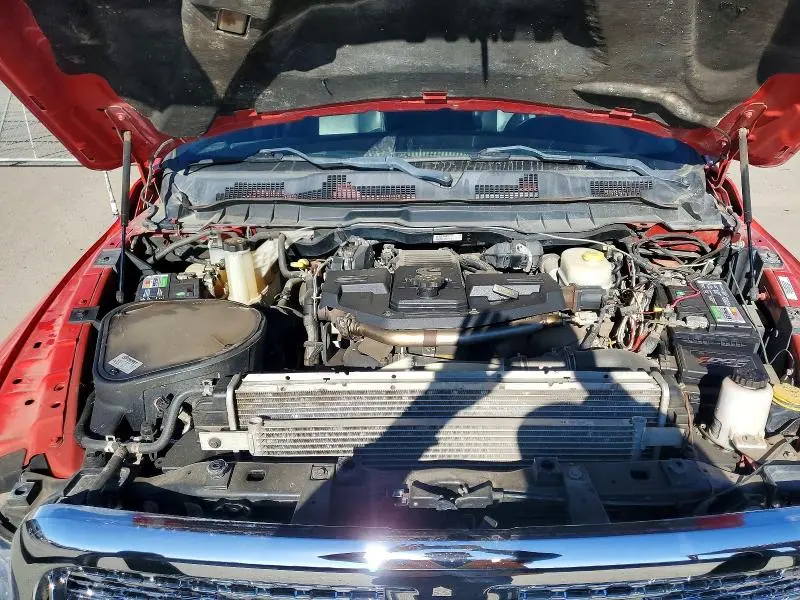 2013 RAM 2500 LARAM - BOX TRUCK