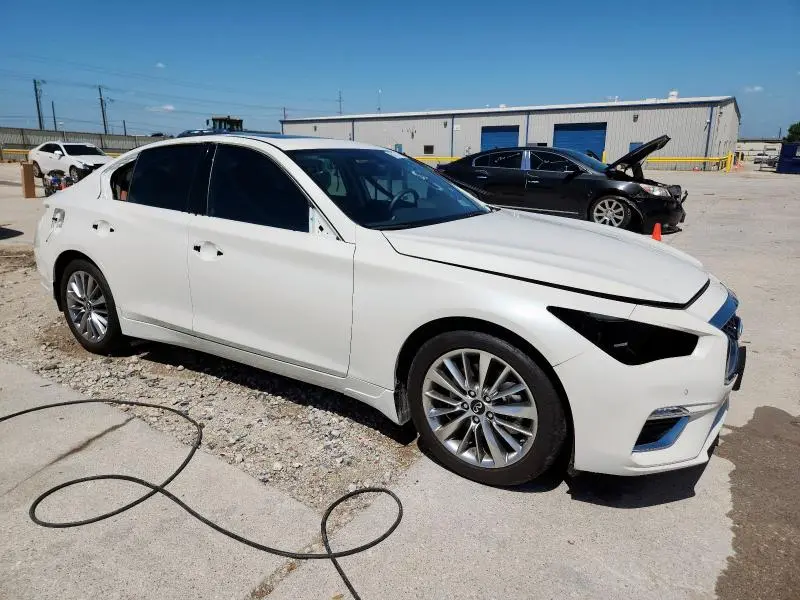 2024 INFINITI Q50 LUXE  