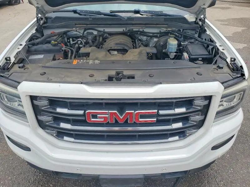 2018 GMC SIERRA K1500 SLT  