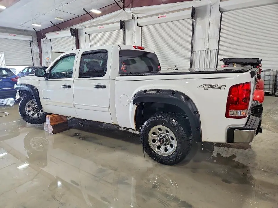 2010 GMC SIERRA K1500 SL  