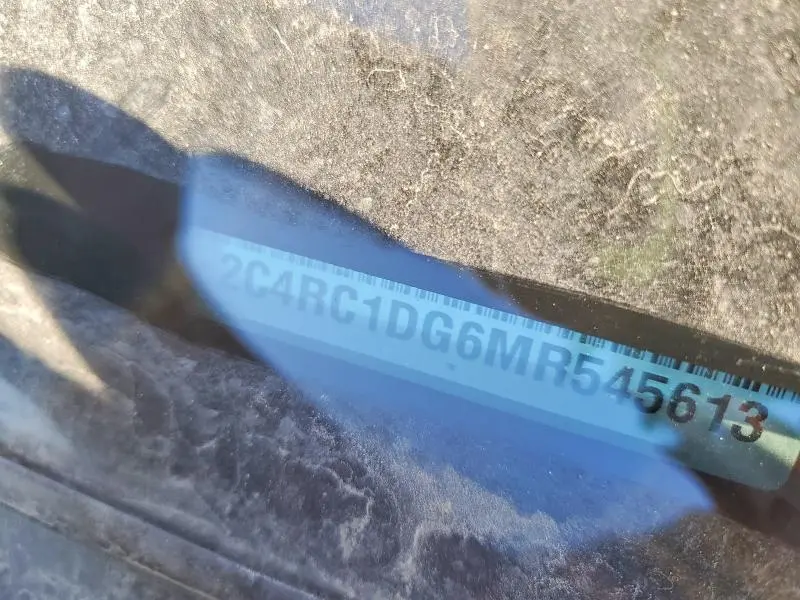 2021 CHRYSLER VOYAGER LXI  