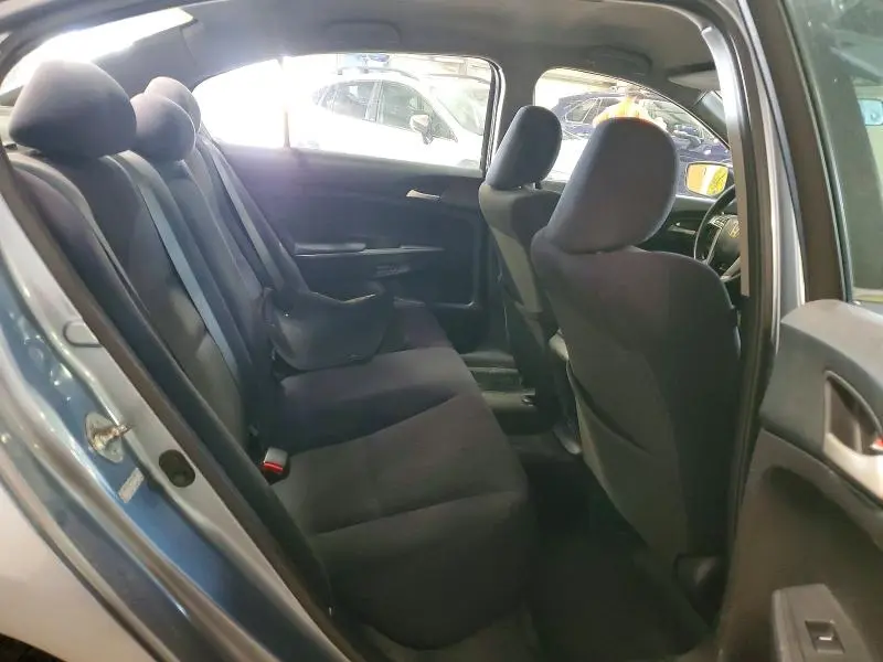 2011 HONDA ACCORD LXP  