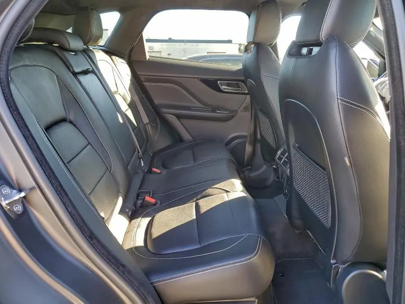 2019 JAGUAR F-PACE S  