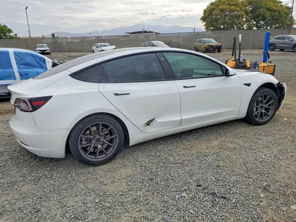 2021 TESLA MODEL 3   