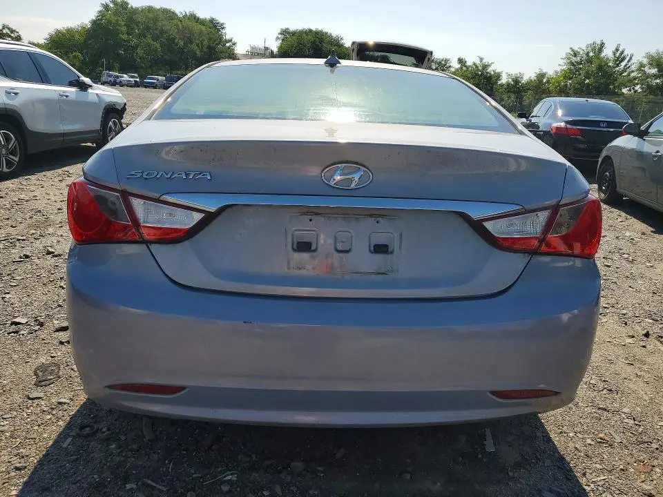 2012 HYUNDAI SONATA GLS  