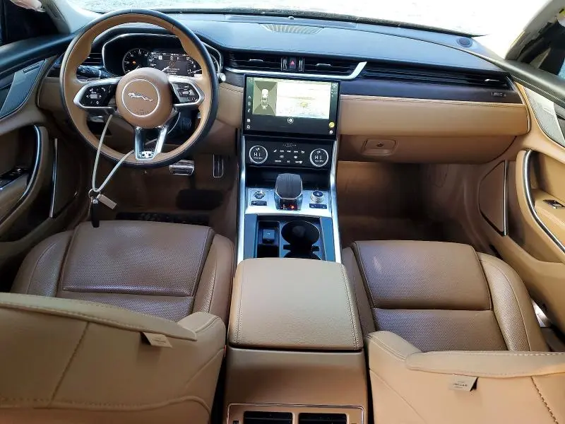 2023 JAGUAR XF SE  