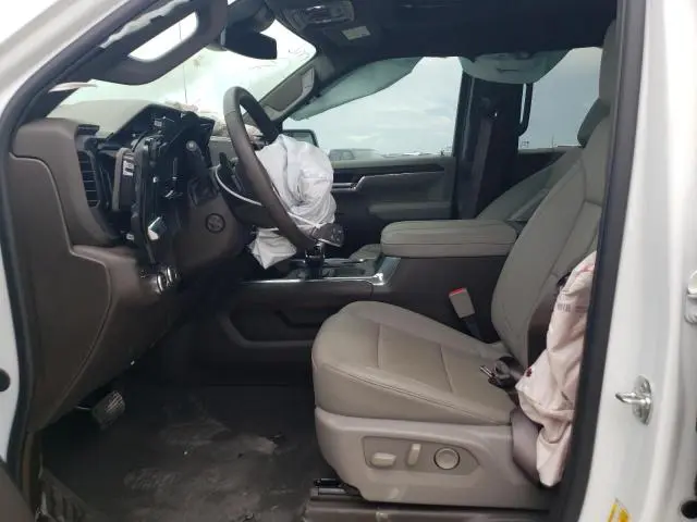 2025 GMC SIERRA K1500 SLT  