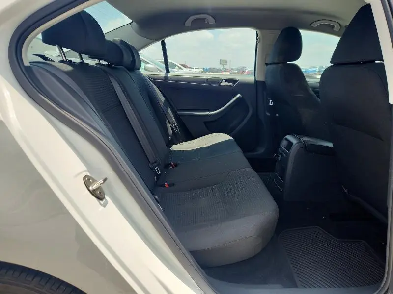 2015 VOLKSWAGEN JETTA BASE  