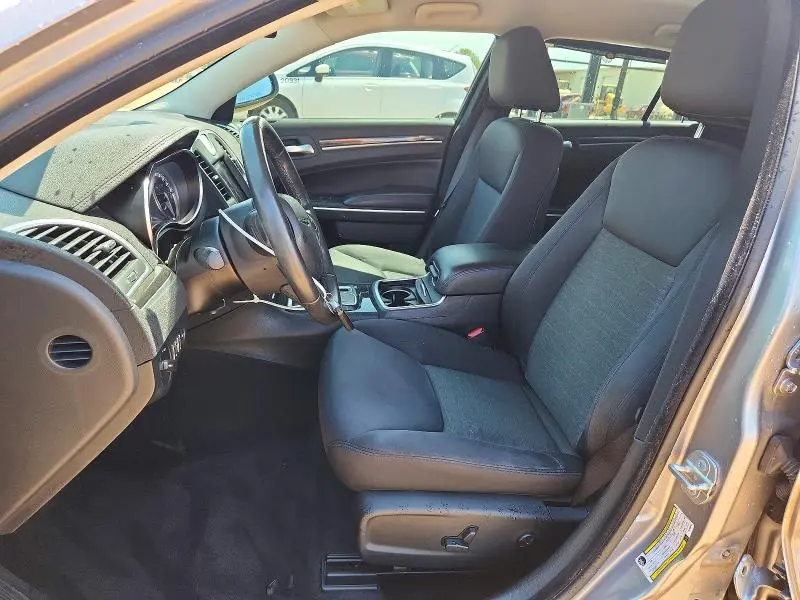 2018 CHRYSLER 300 TOURING  