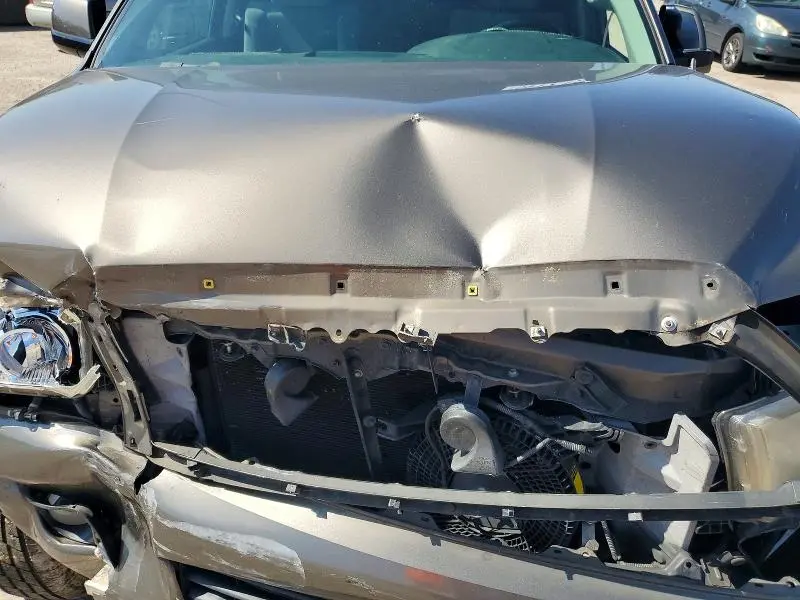 2013 TOYOTA SEQUOIA SR5  