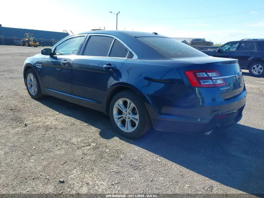 2017 FORD TAURUS SE