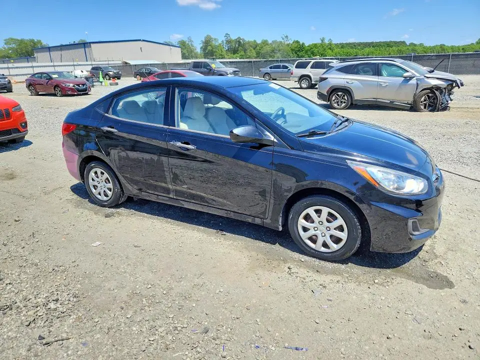2014 HYUNDAI ACCENT GLS  