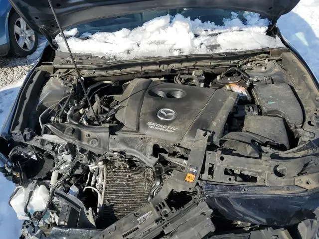 2018 MAZDA 3 TOURING  