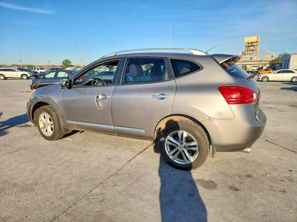 2013 NISSAN ROGUE S  