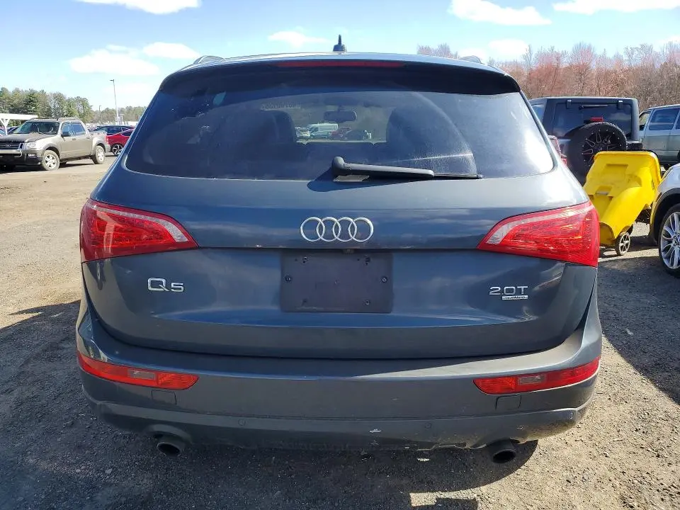 2011 AUDI Q5 PREMIUM PLUS  