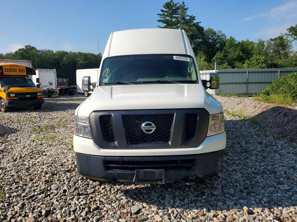 2018 NISSAN NV 2500 HD S  