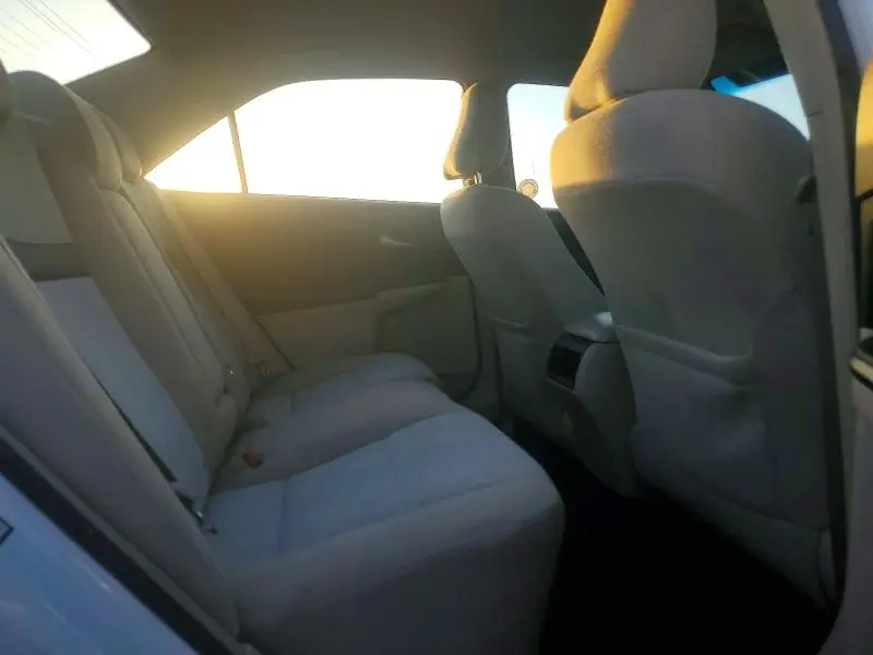 2012 TOYOTA CAMRY LE  