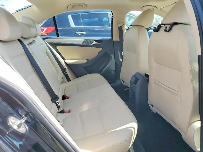 2018 VOLKSWAGEN JETTA SE  