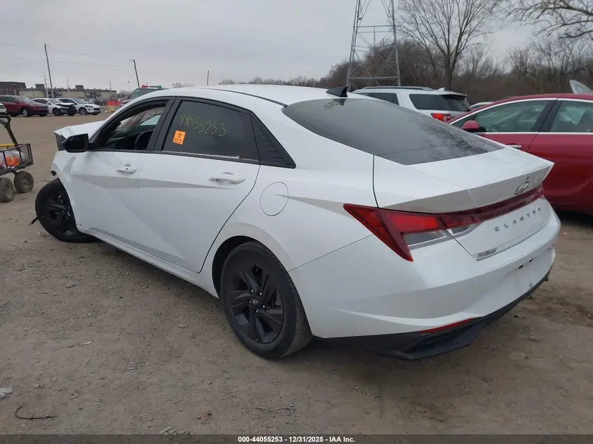 2022 HYUNDAI ELANTRA SEL