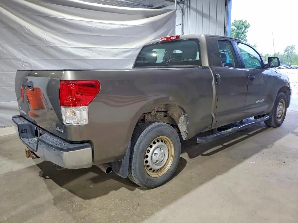 2011 TOYOTA TUNDRA DOUBLE CAB SR5  