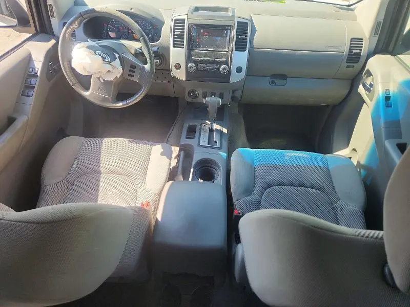 2011 NISSAN FRONTIER S  