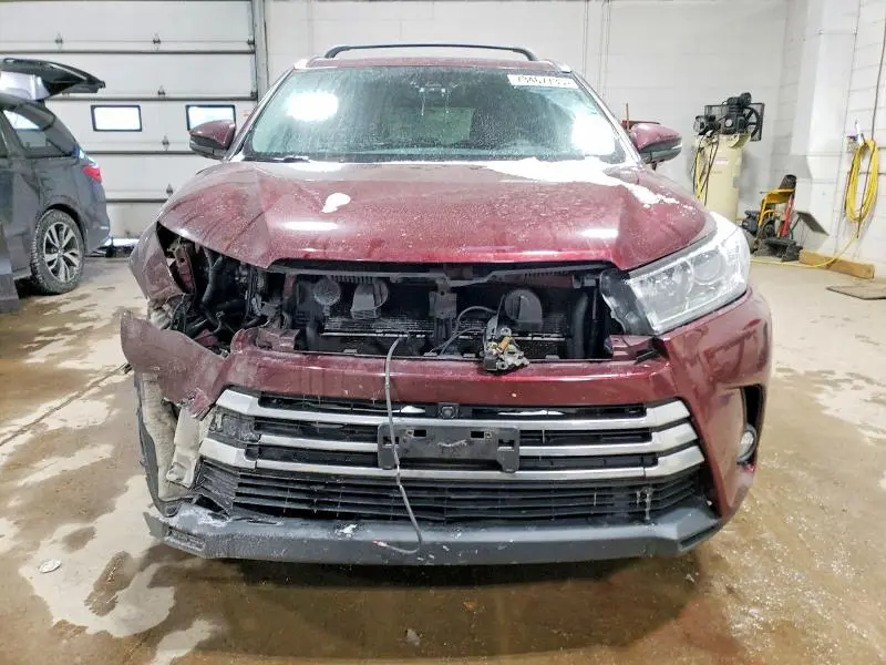 2017 TOYOTA HIGHLANDER HYBRID LIMITED  